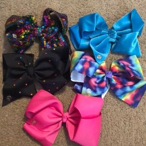 Five JOJO Bows